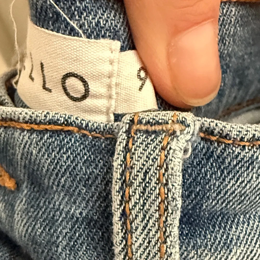 Cello High Rise Straight Leg Jeans Juniors 9 Light Wash Button Fly Y2K